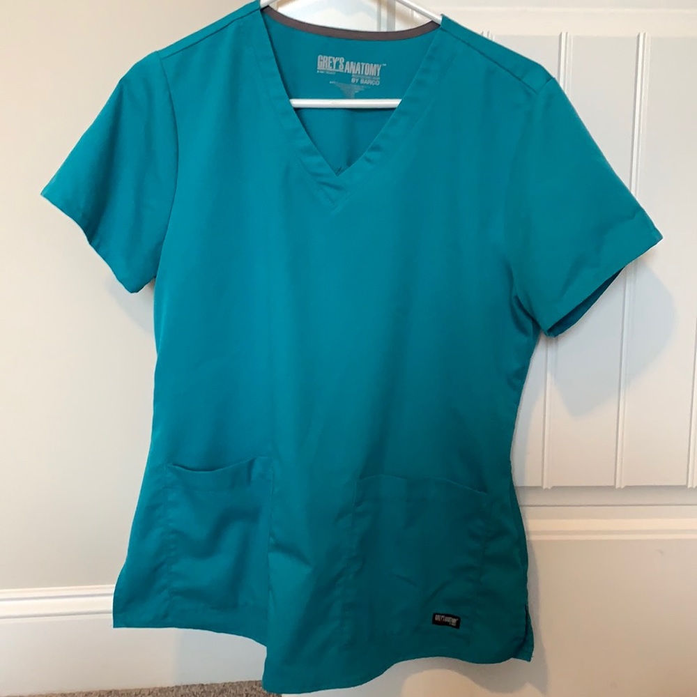 Grey’s Anatomy 2-Pocket Scrub Top